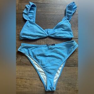 Nasty Gal Sky Blue Textured Bikini Set with adjustable straps. Women’s Size 8